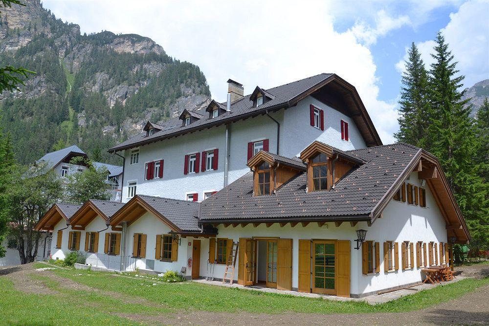 Hotel Croda Rossa Carbonin Exteriör bild