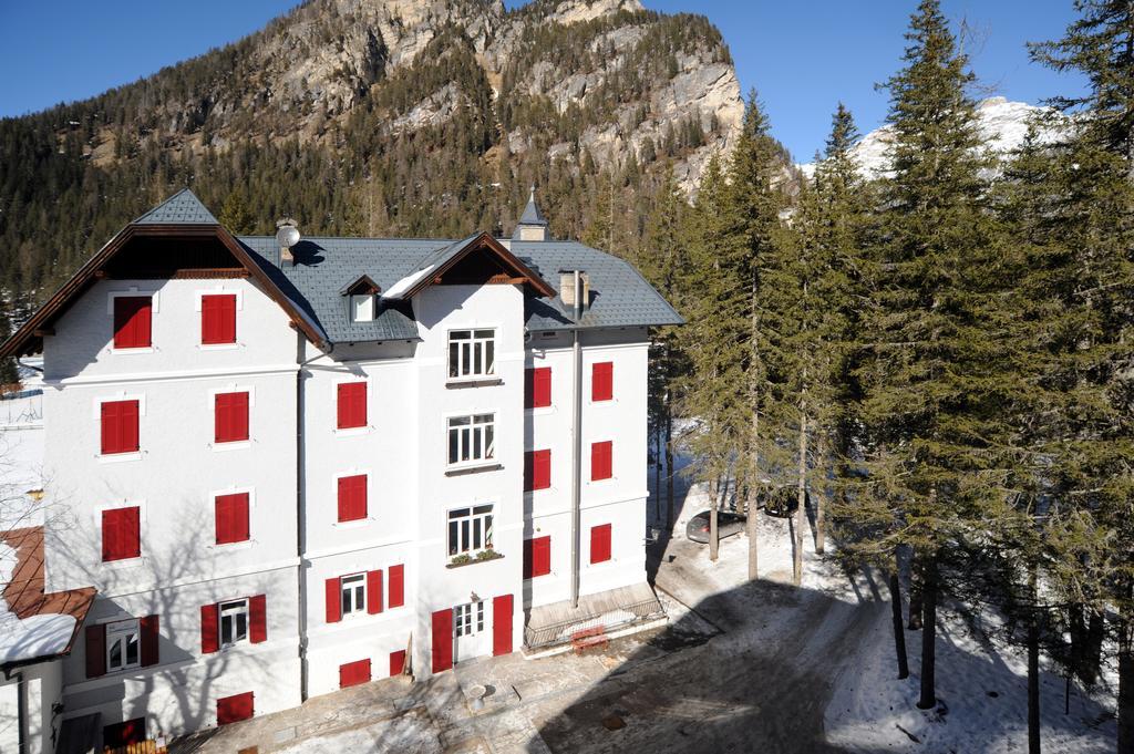 Hotel Croda Rossa Carbonin Exteriör bild