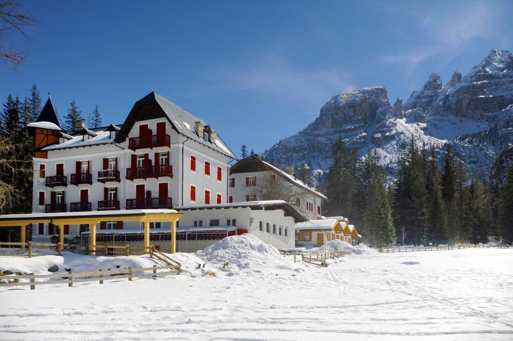 Hotel Croda Rossa Carbonin Exteriör bild