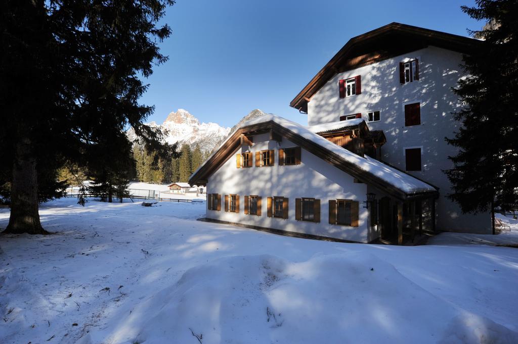 Hotel Croda Rossa Carbonin Exteriör bild