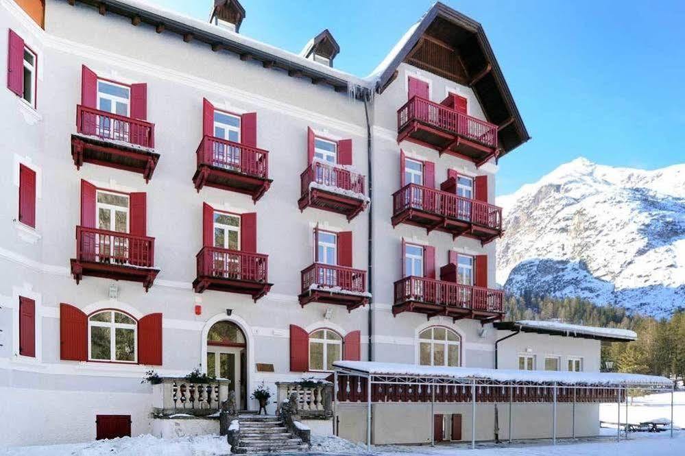 Hotel Croda Rossa Carbonin Exteriör bild