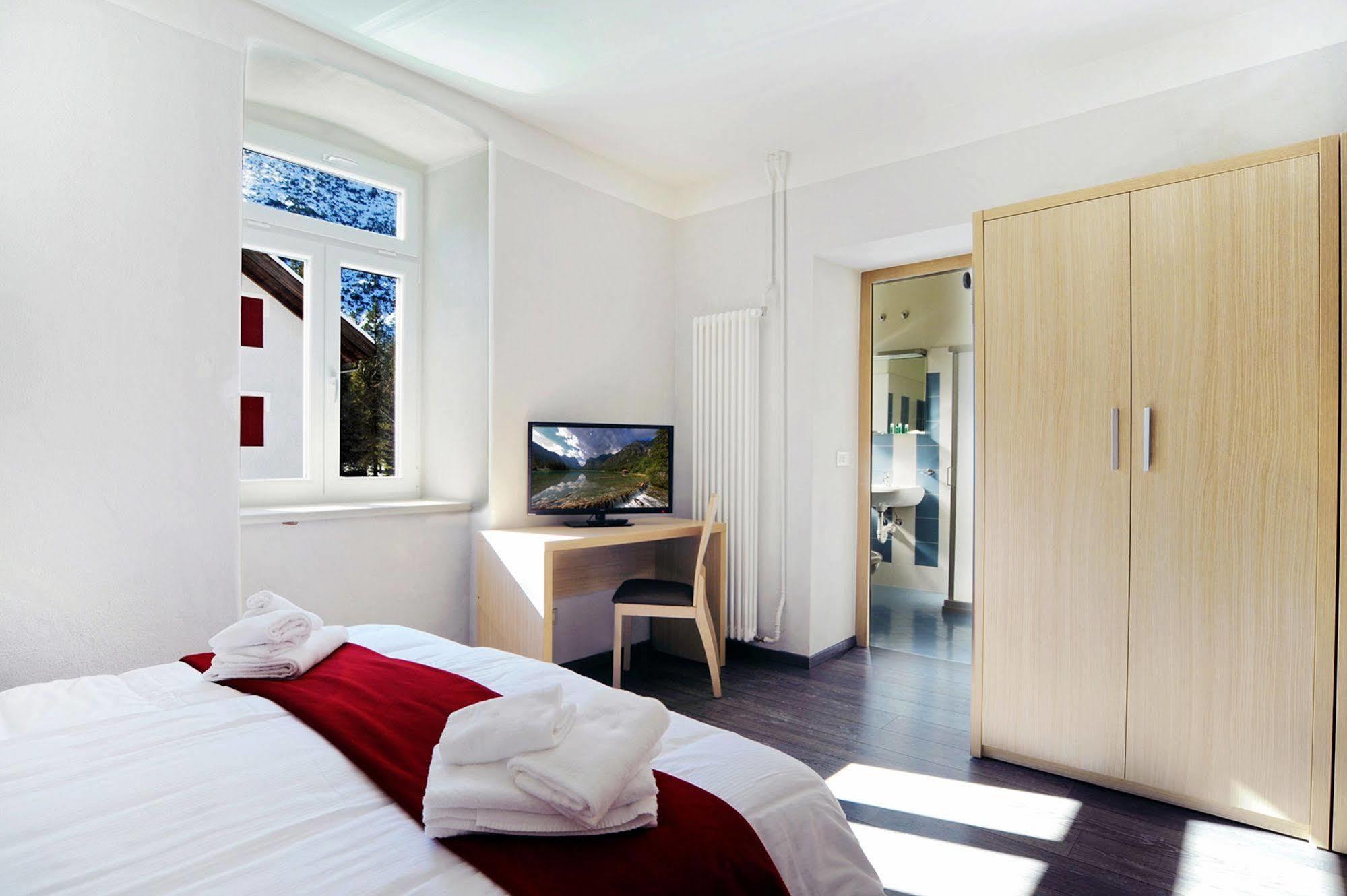 Hotel Croda Rossa Carbonin Exteriör bild
